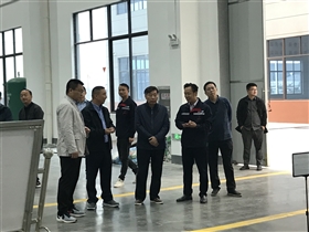 歡迎市領(lǐng)導(dǎo)蒞臨申容工廠(chǎng) 歡迎市領(lǐng)導(dǎo)蒞臨申容工廠(chǎng)